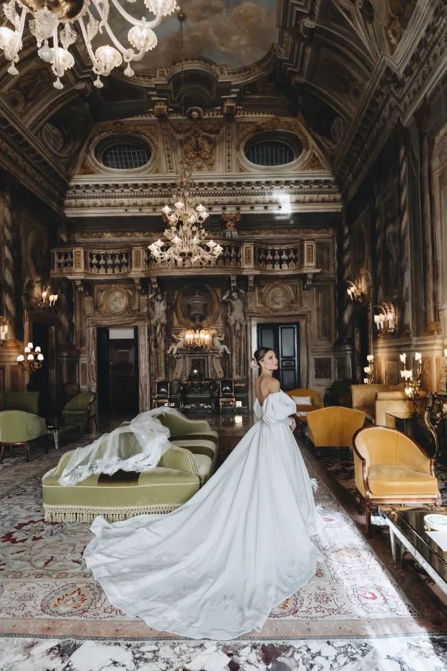 B & F